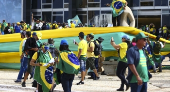 STF tem maioria para tornar réus mais 245 denunciados por ato golpista